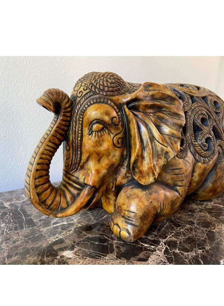 1 pcs Ceylon Elephant Sculpture From Kinder Collection Austion Productions Resin