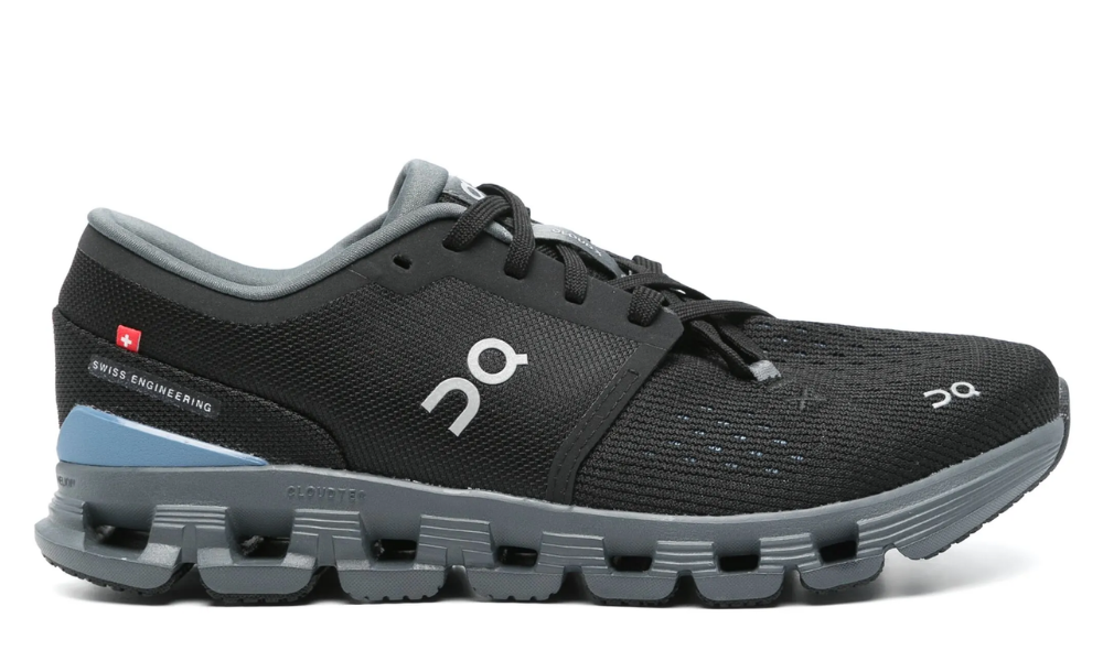 On Cloud X 4 “Feather | Black” – High-Performance Training & Running Shoes