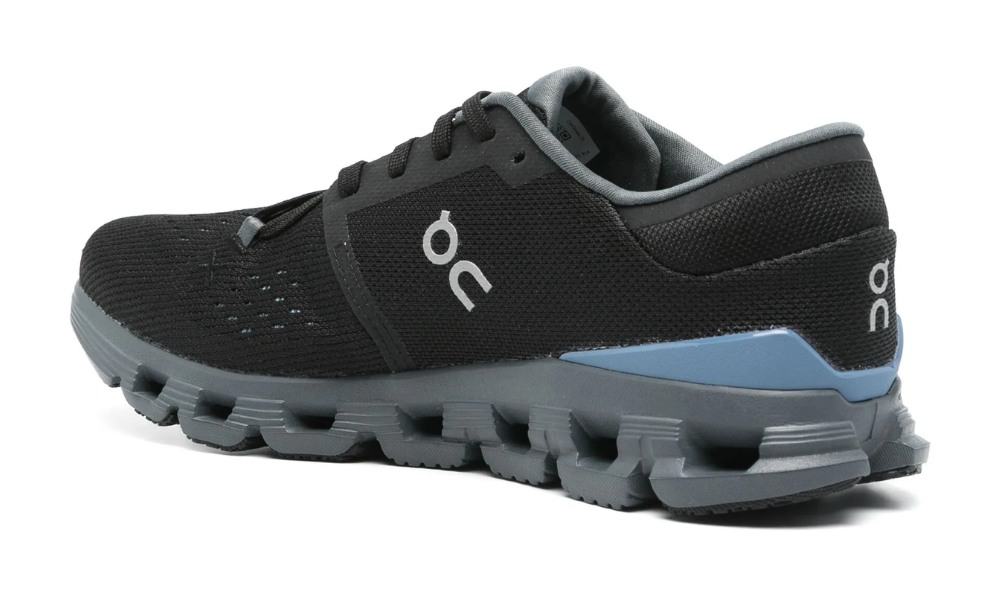 On Cloud X 4 “Feather | Black” – High-Performance Training & Running Shoes