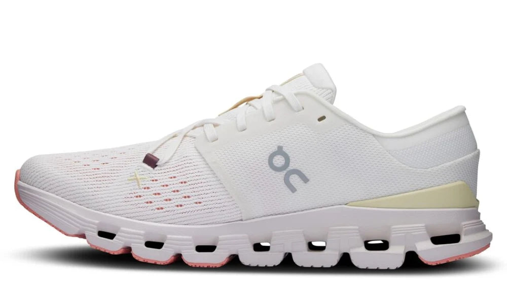 On Cloud X 4 “Feather | Black” – High-Performance Training & Running Shoes