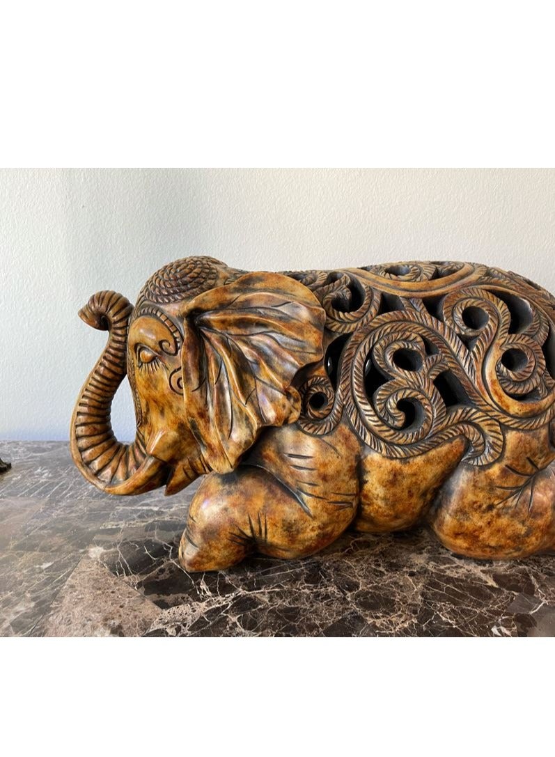 1 pcs Ceylon Elephant Sculpture From Kinder Collection Austion Productions Resin