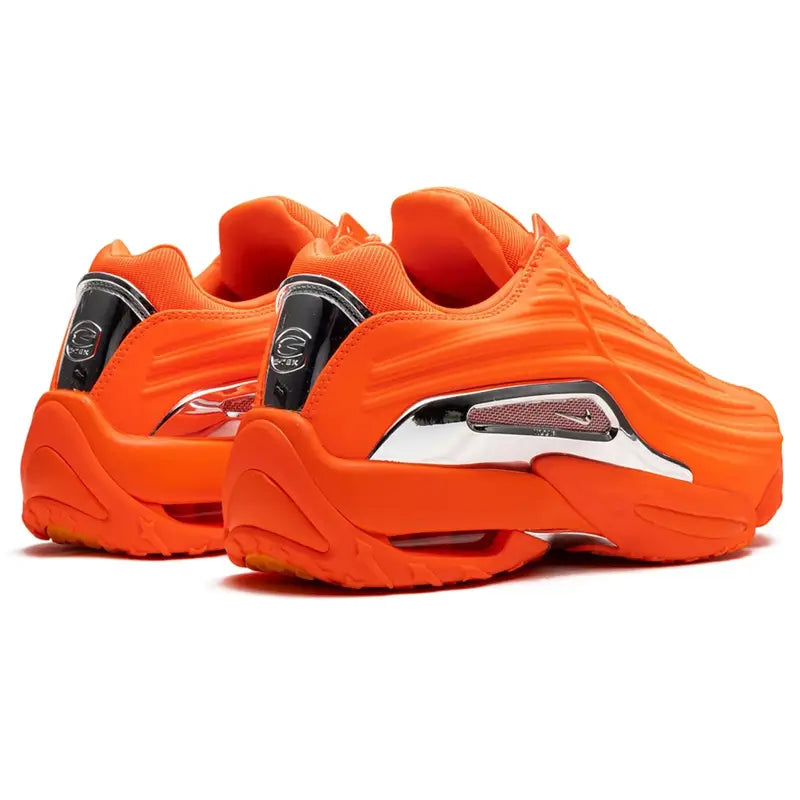 Nike x